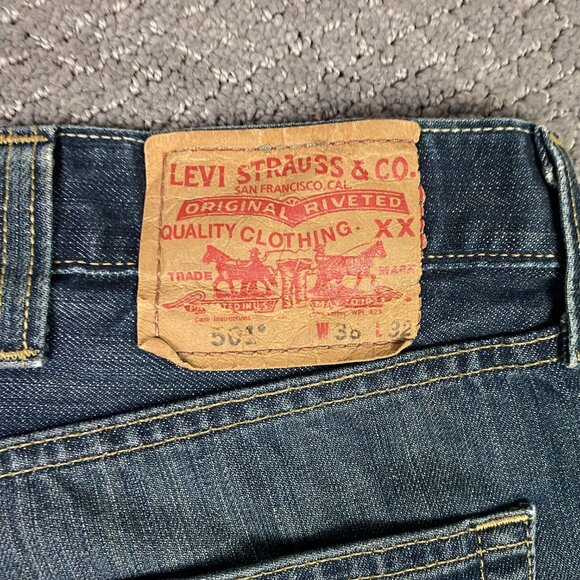 Levi's 501 Jeans Men's 38 x 32 Measures 37 x 29 Red Tab Button Fly Blue Cotton - Picture 8 of 16